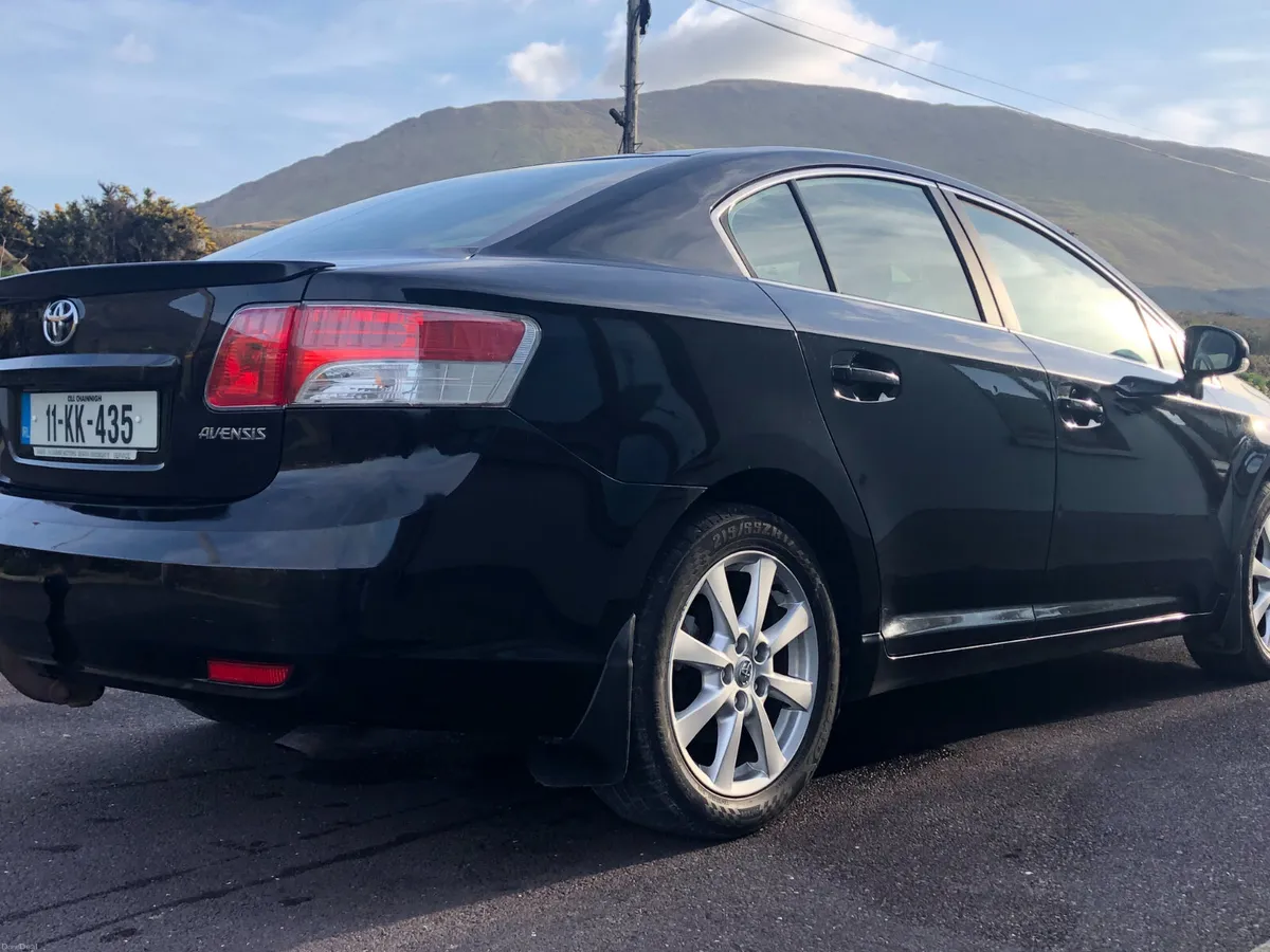 Toyota Avensis 2011 221kms - Image 3