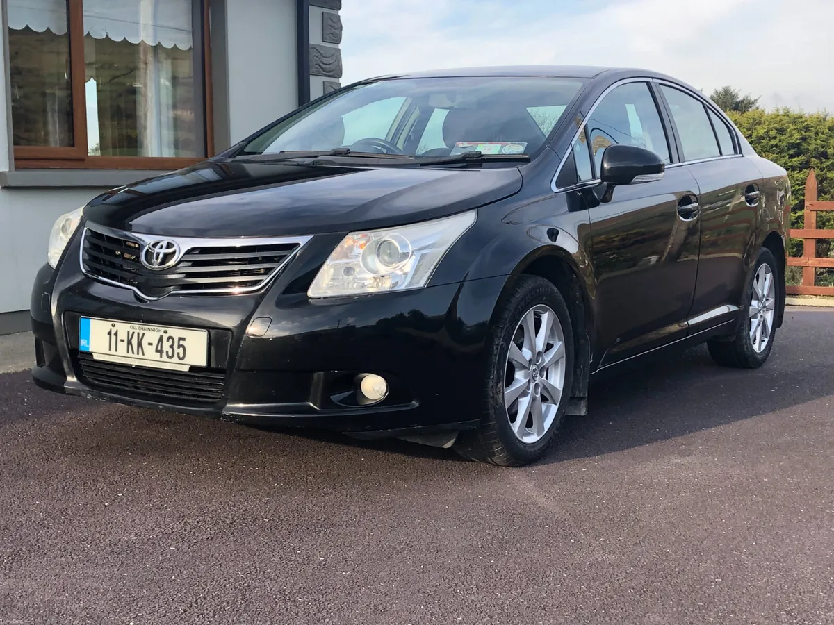 Toyota Avensis 2011 221kms - Image 1