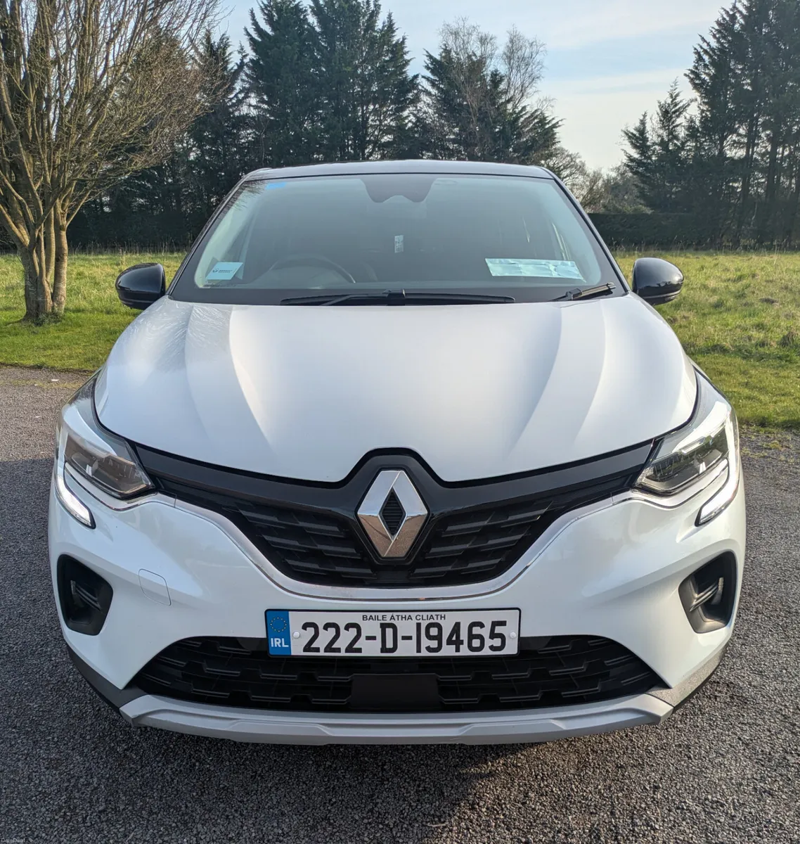 RENAULT CAPTUR LIMITED LOW KMS - Image 2