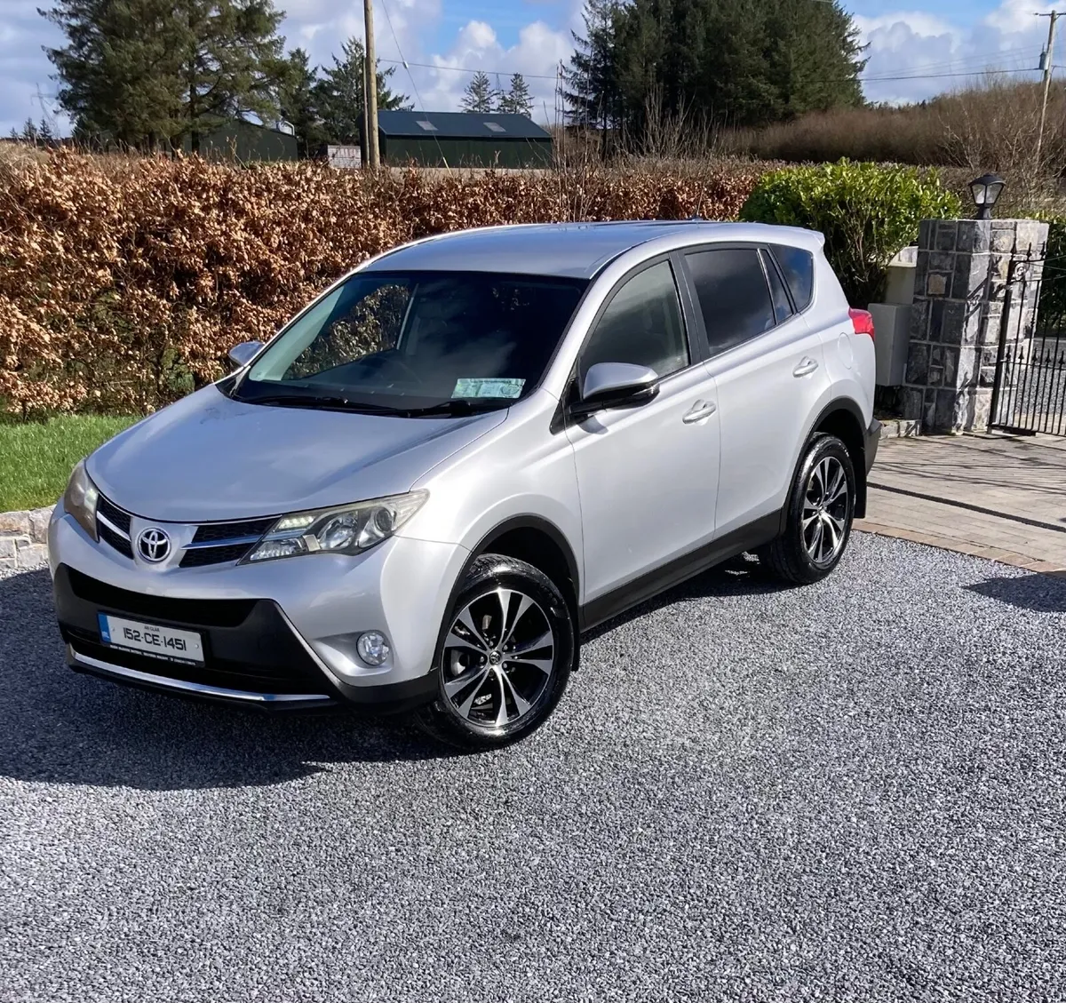 Toyota RAV4 2015 - Image 1
