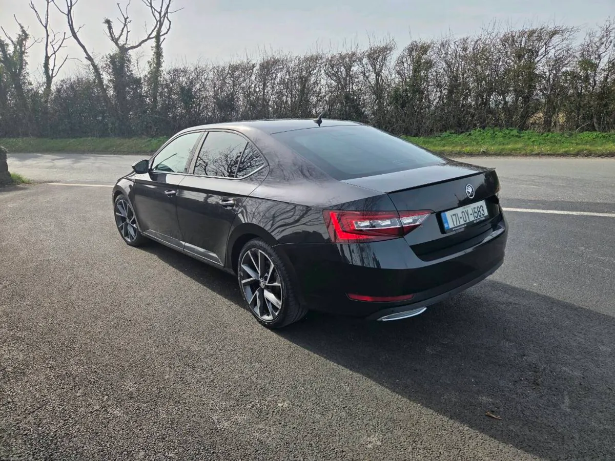 2017 Skoda Superb Sportline Automatic - Image 4