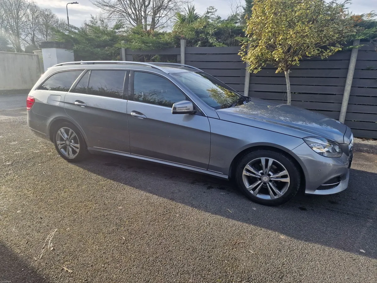 Mercedes-Benz E-Class 2015 - Image 4