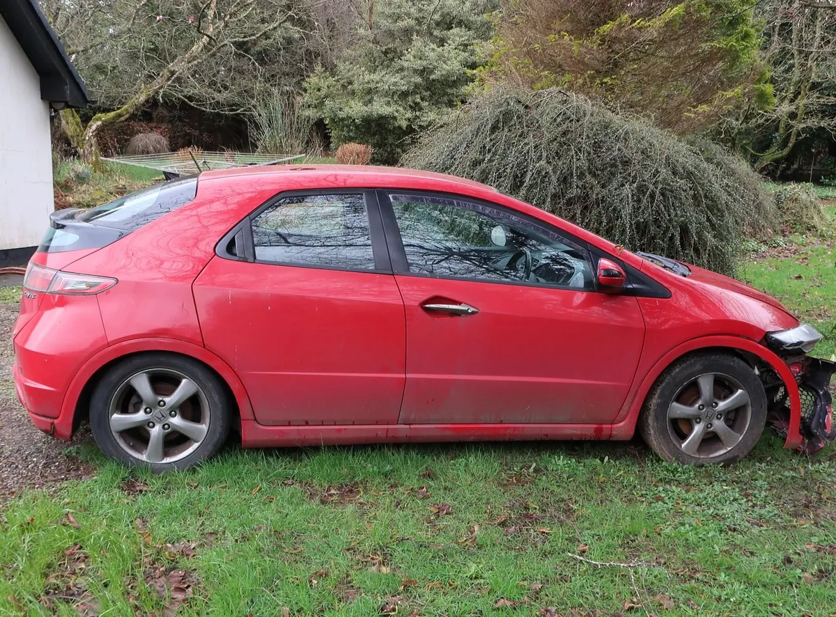 Honda Civic 2010 - Image 4