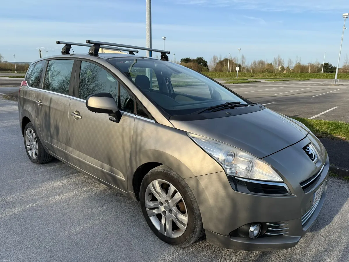 Peugeot 5008 7 seatee - Image 1