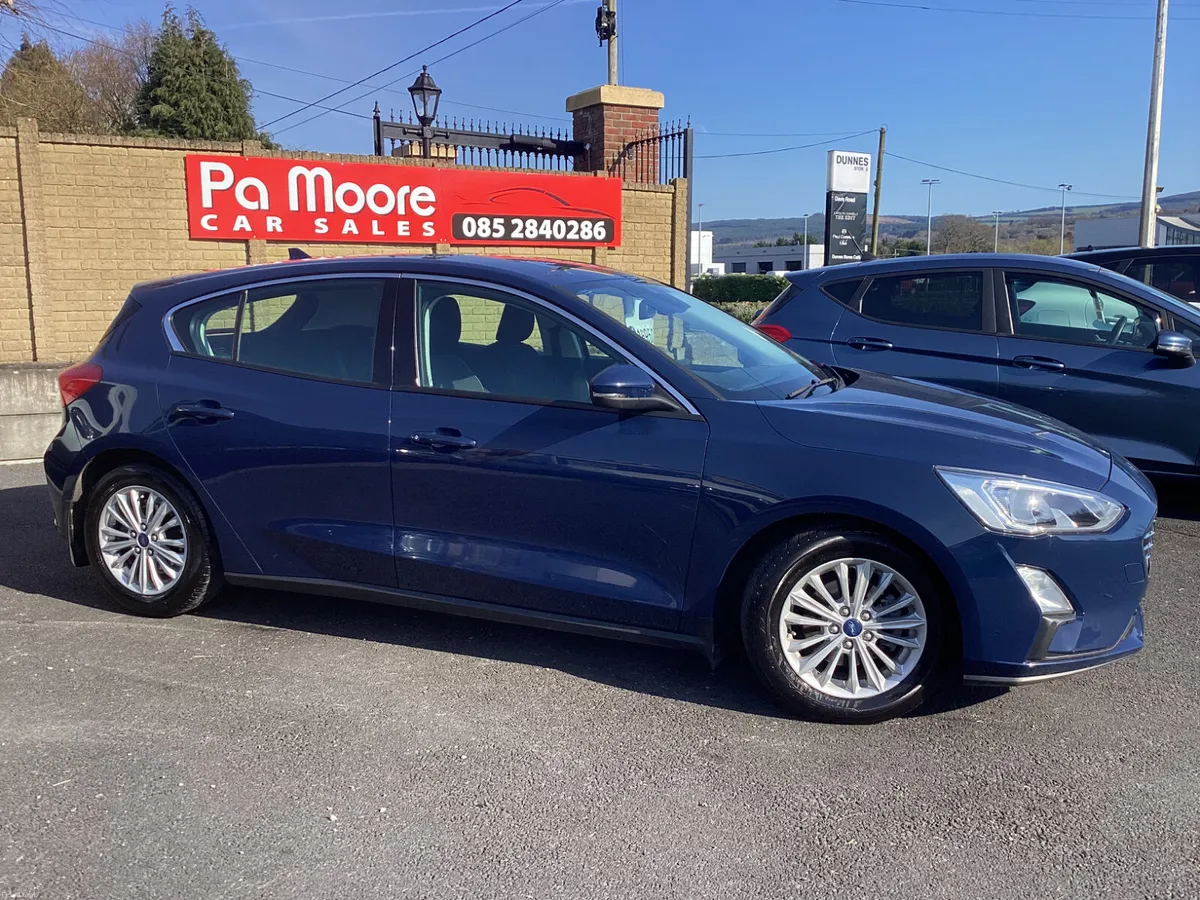 Ford Focus ** FROM €72 P/W * ONLY 100KMS - Image 3