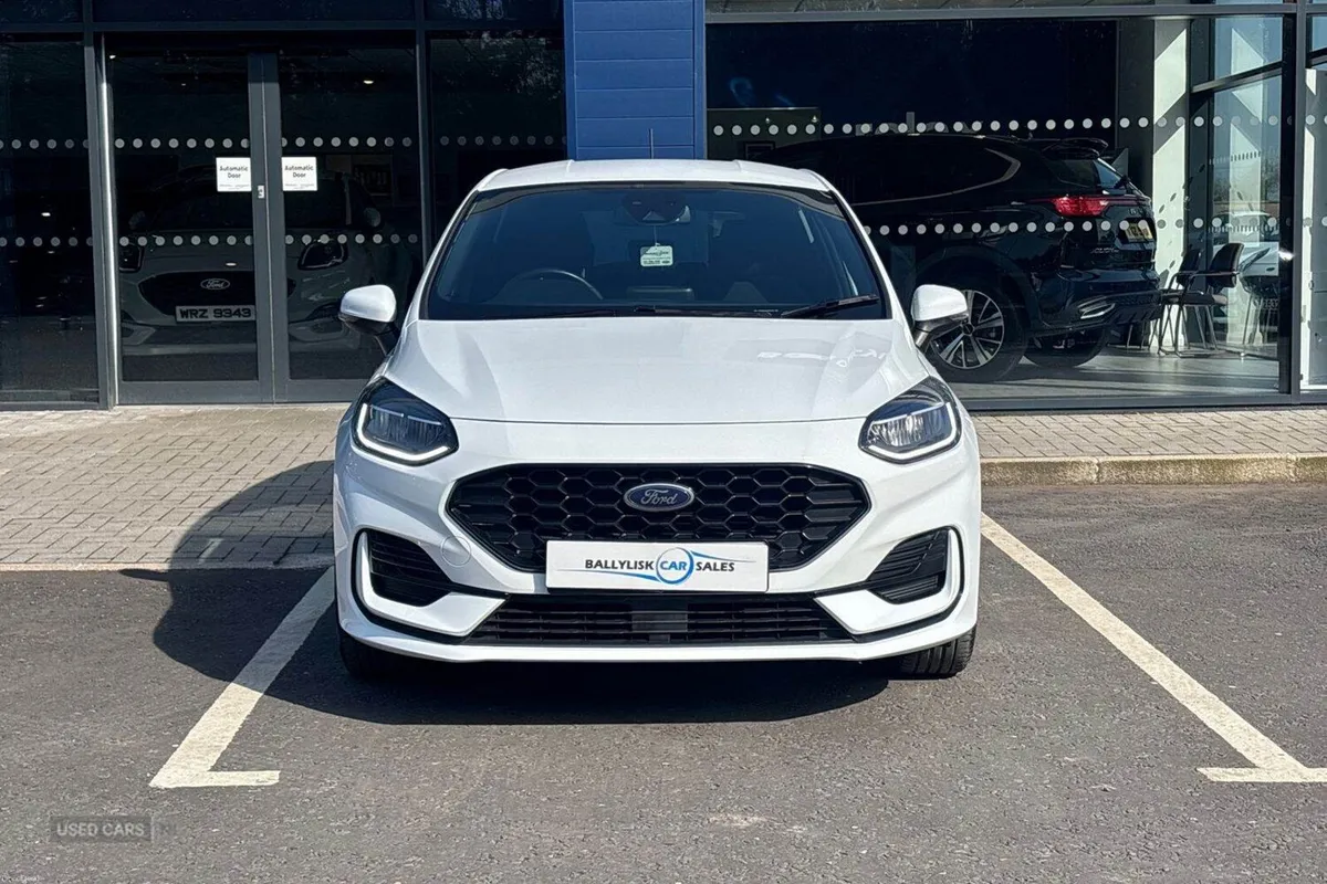 Ford Fiesta 1.0T 100PS ST-Line in White with 27K - Image 4