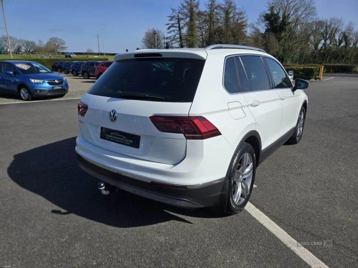 Volkswagen Tiguan SEL - Image 4