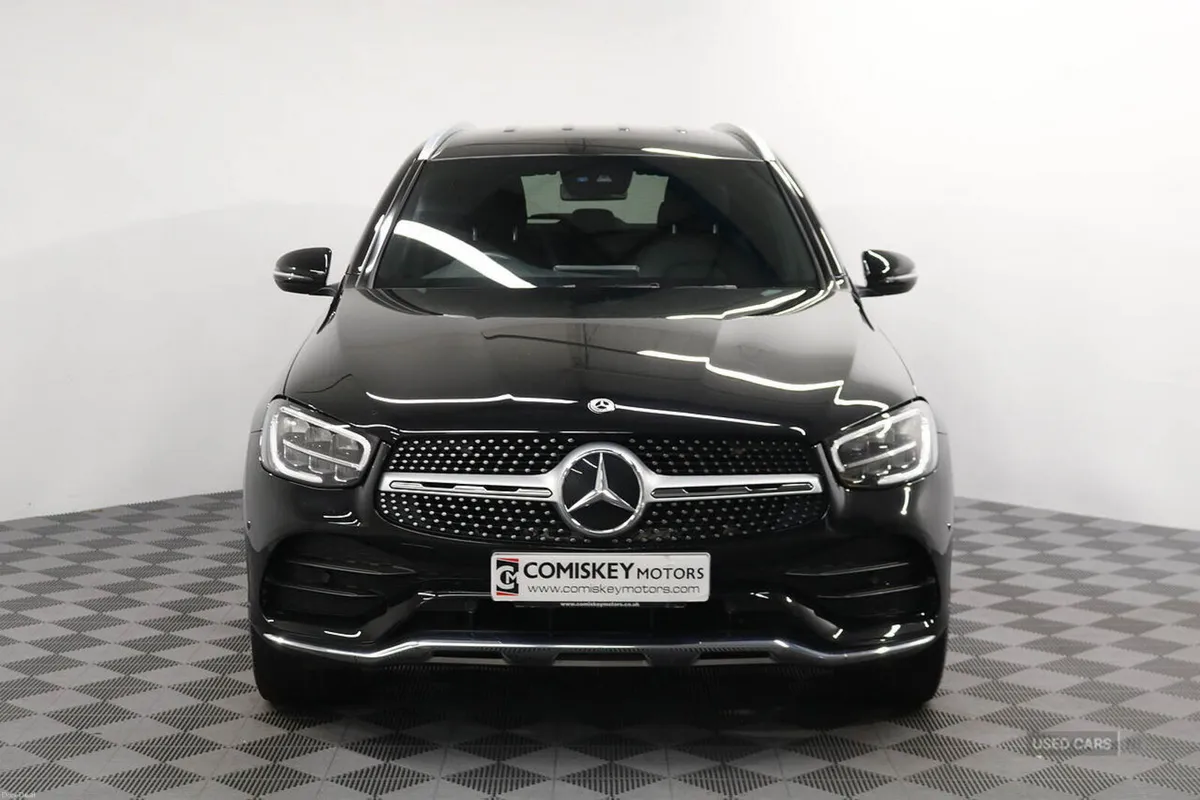 Mercedes-Benz GLC 220d AMG Line - Image 2
