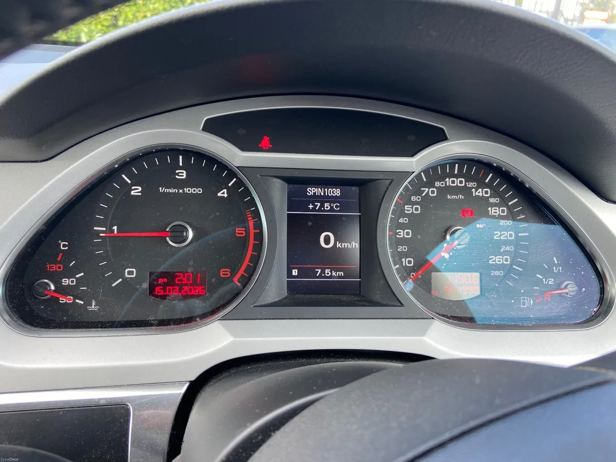 Audi A6 2011 - Image 2