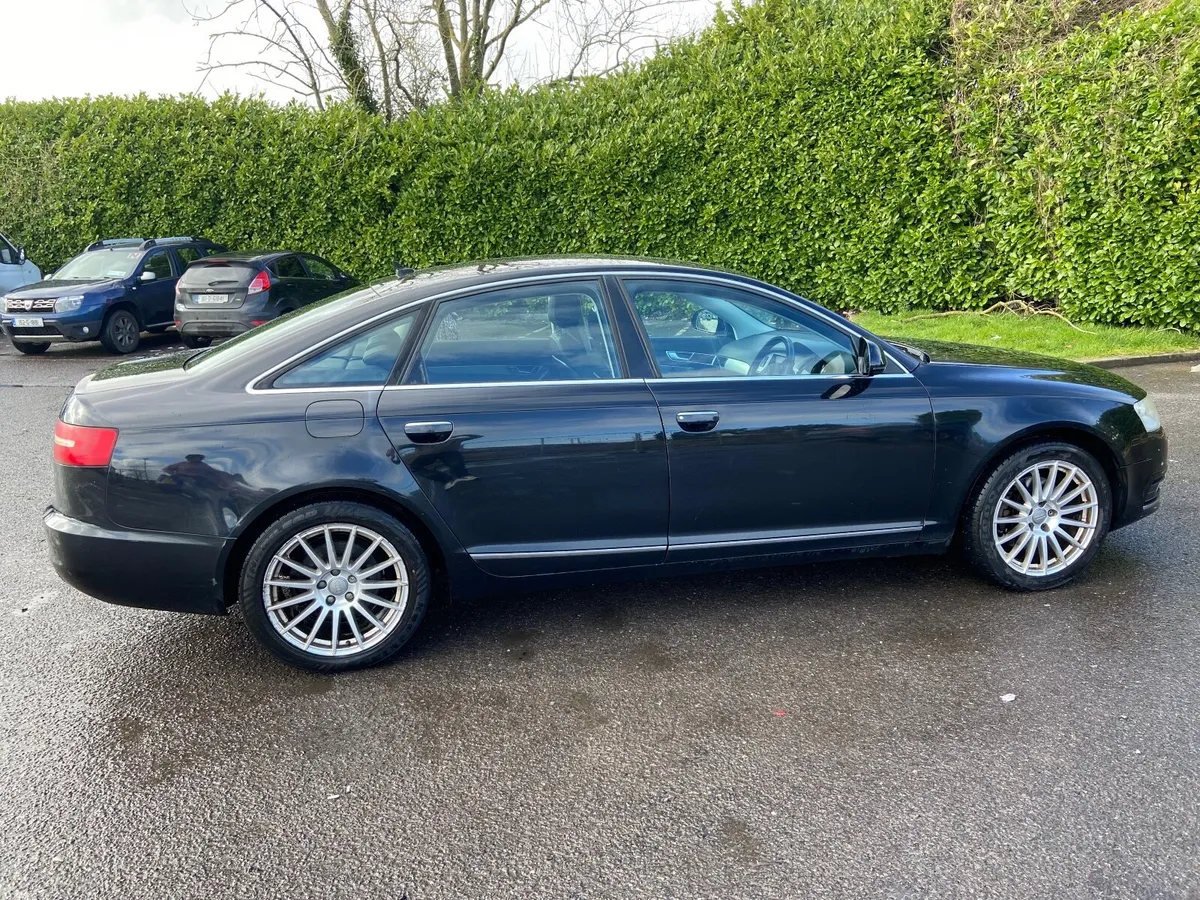 Audi A6 2011 - Image 1