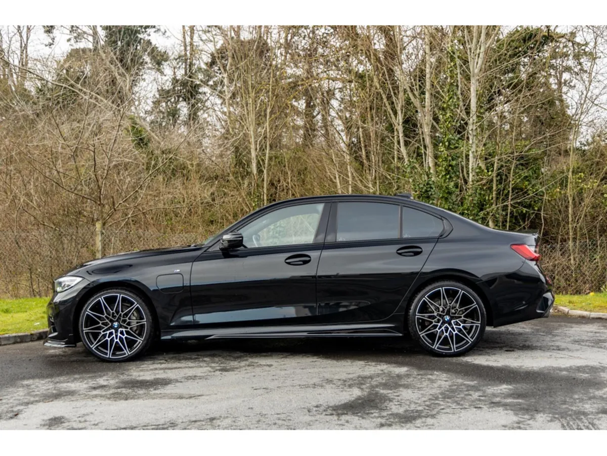 BMW 3-Series 330E M SPORT M PERFORMANCE * 1 YEAR W - Image 4