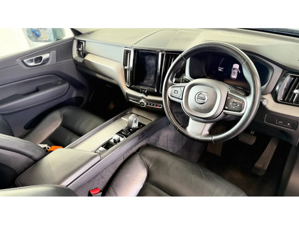 Volvo XC60 CORE T6 RECHARGE AWD - Image 3