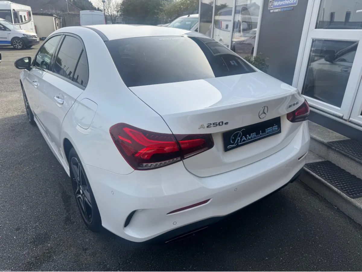 Mercedes-Benz A-Class 1.3 AMG Premium Edition Salo - Image 6