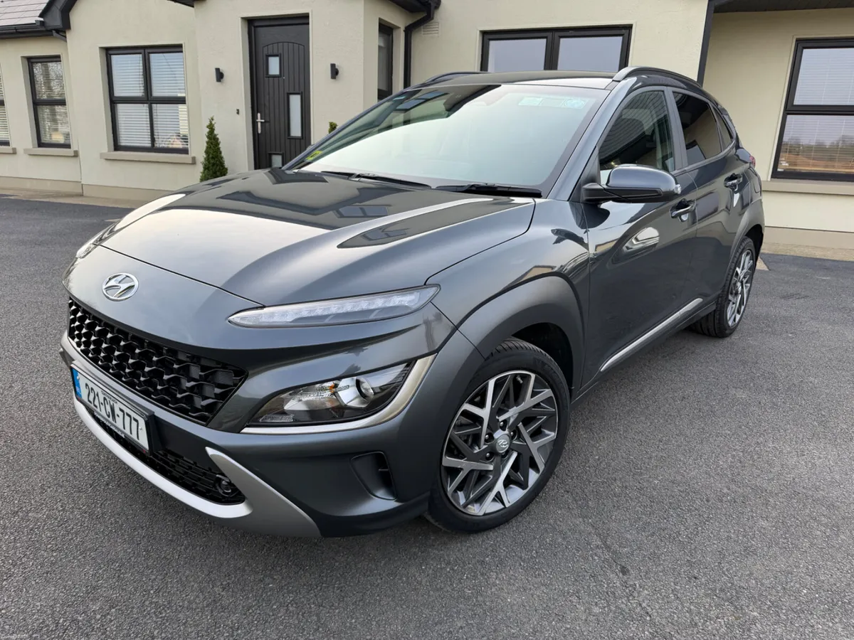 2022 (221)Hyundai KONA Executive Hybrid 28KMS - Image 2