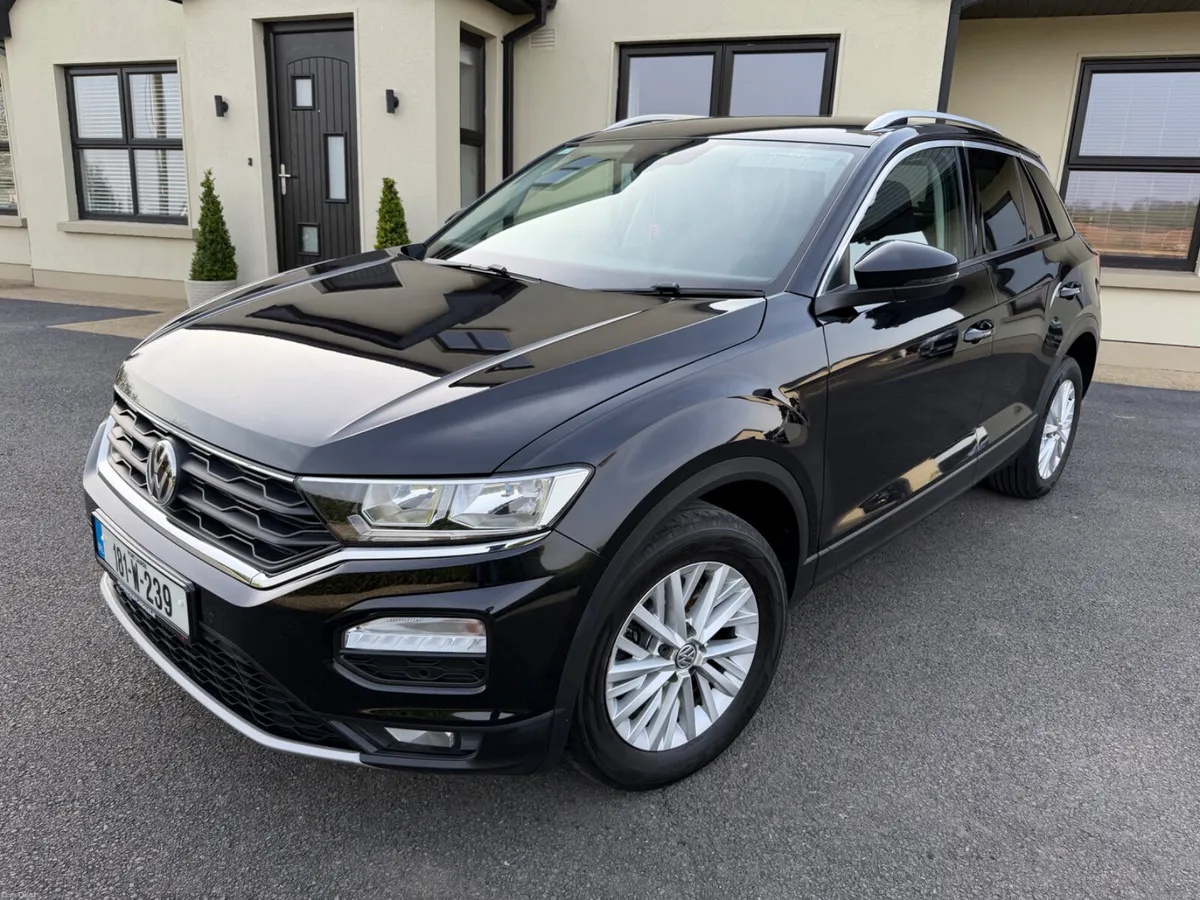 2018 (181)VW T-Roc 1.0 TSI Design - Image 2