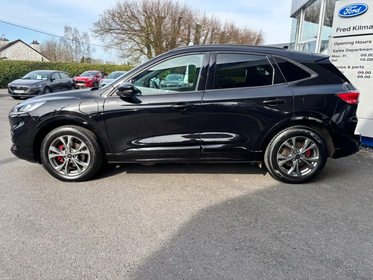 Ford Kuga ST-LINE 5DR 2.5 PHEV 225 S - Image 4