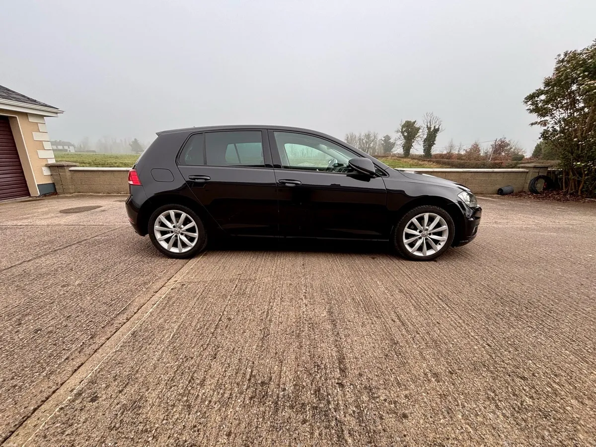 Volkswagen Golf - Image 3