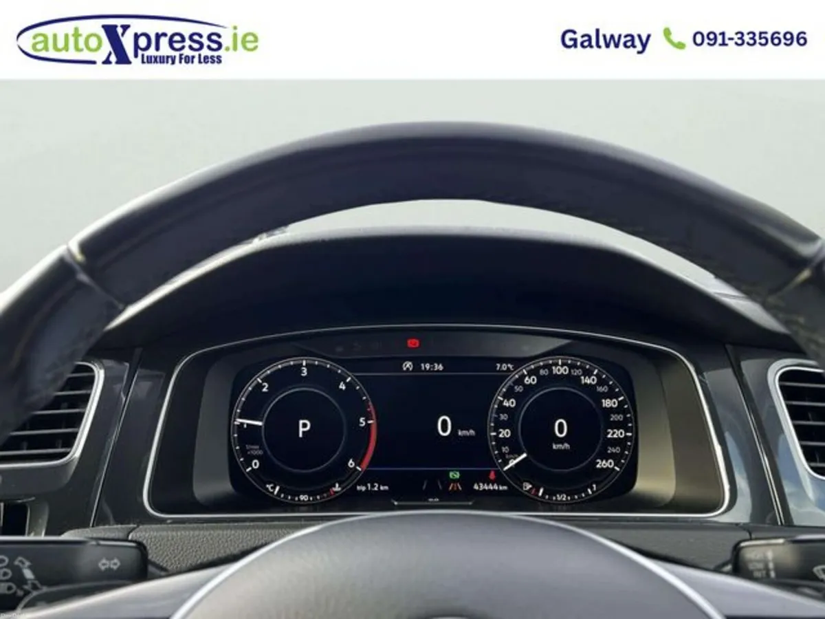 Volkswagen Golf 2.0 TDI Automatic - Image 2