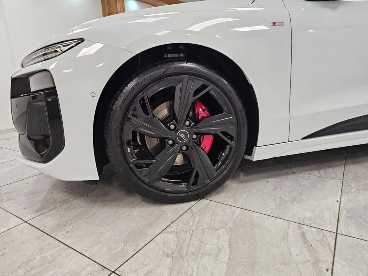 Audi A6 Sportback e-tron SPORTBACK NEW MODEL // 10 - Image 4