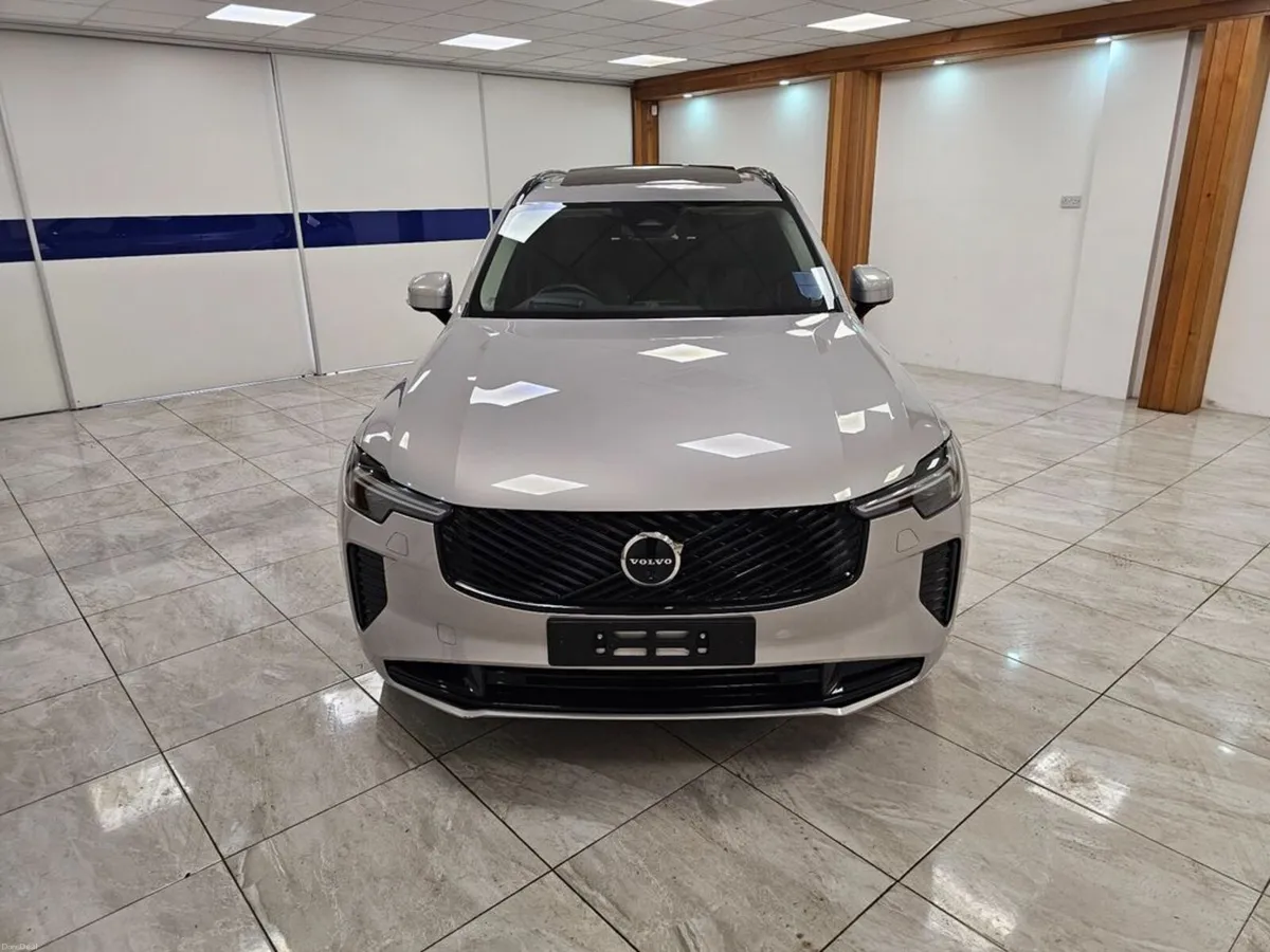 Volvo XC90 ULTRA MODEL ! - Image 4