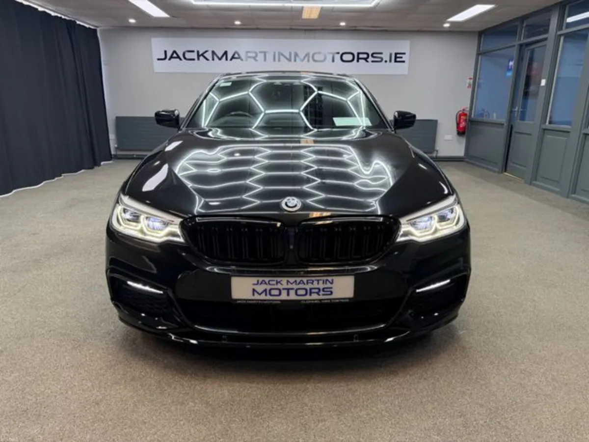 BMW 5-Series 523D - Image 2