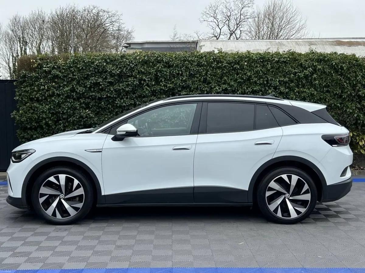 Volkswagen ID.4 FAMILY 77KWH // PAN ROOF // APPLE - Image 3