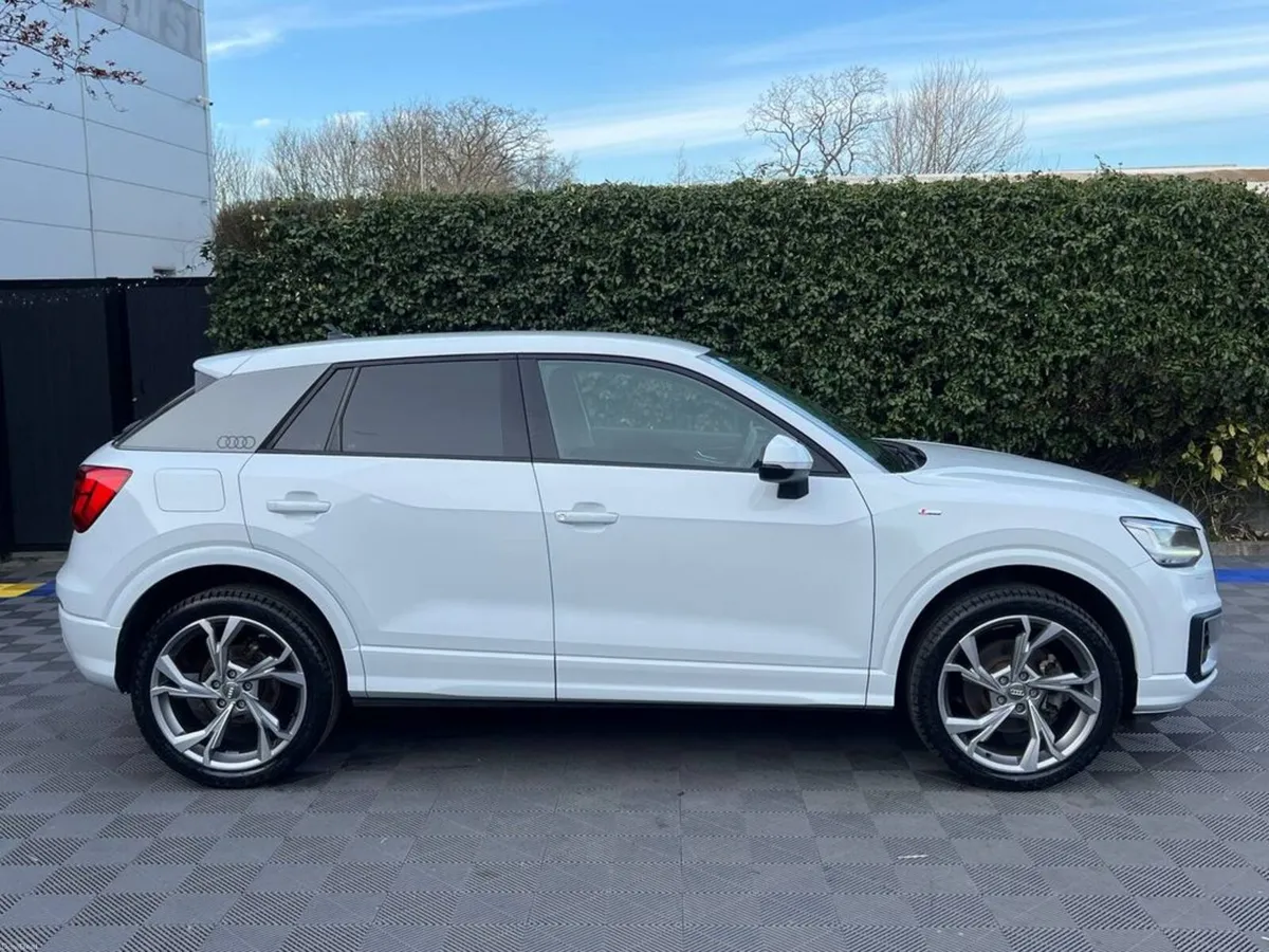 Audi Q2 SPORT S-LINE PACK 1.0 TFSI // NEW 19" ALLO - Image 2