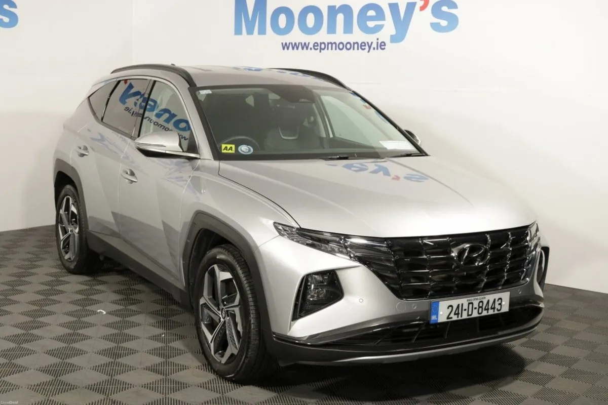 Hyundai Tucson HYBRID VERY LOW MILEAGE EXECUTIVE P - Image 1
