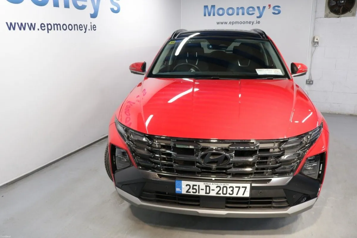 Hyundai Tucson PLUG IN HYBRID - EX DEMO - PLATINUM - Image 2