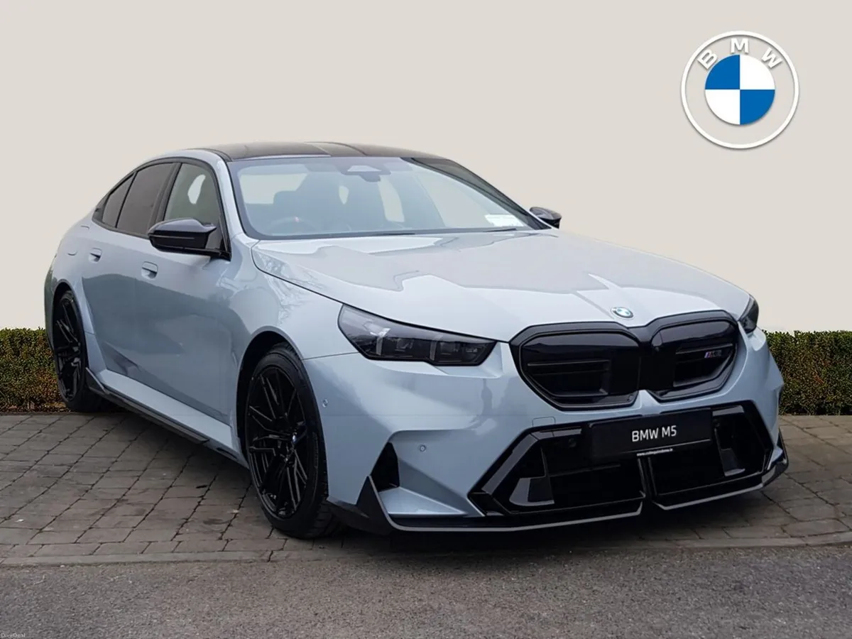 BMW M5 Saloon - Image 1