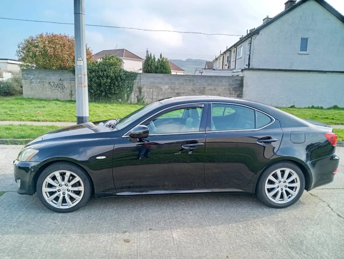 Lexus IS 250 - Image 3