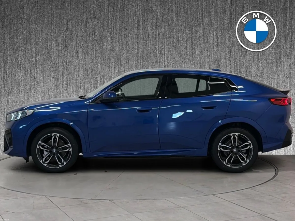 BMW iX2 eDrive20 M Sport IMMEDIATE DELIVERY - Image 4