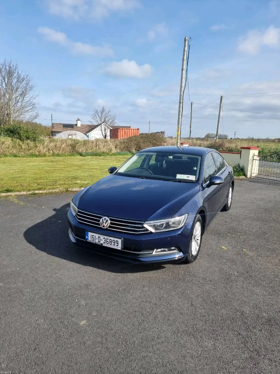 151 Volkswagen Passat Comfortline - Image 1