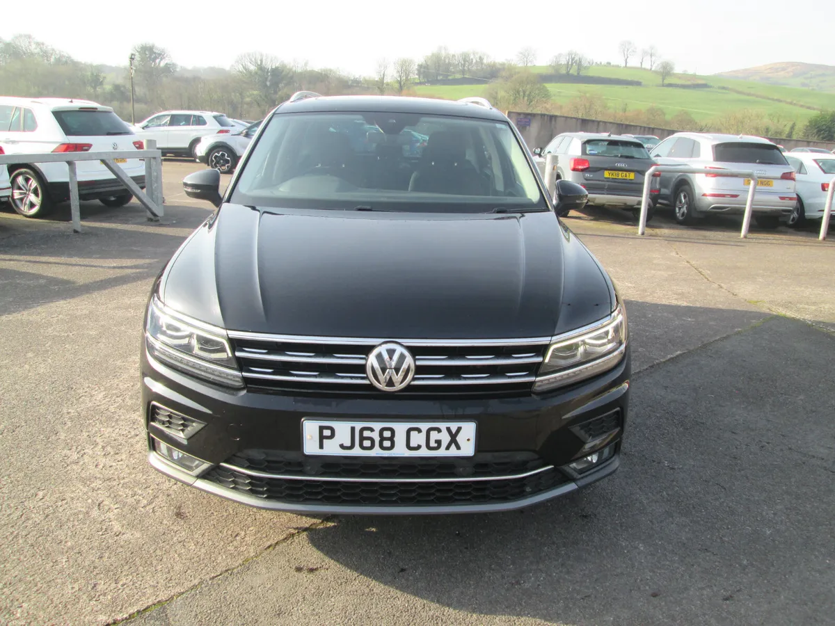 2018  VOLKSWAGEN  TIGUAN  2.0  TDI  4X4  SDEL  5DR - Image 3