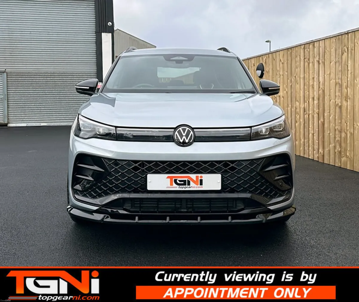 Jan 2025 Volkswagen Tiguan 2.0 TDI R-Line 5dr DSG - Image 3