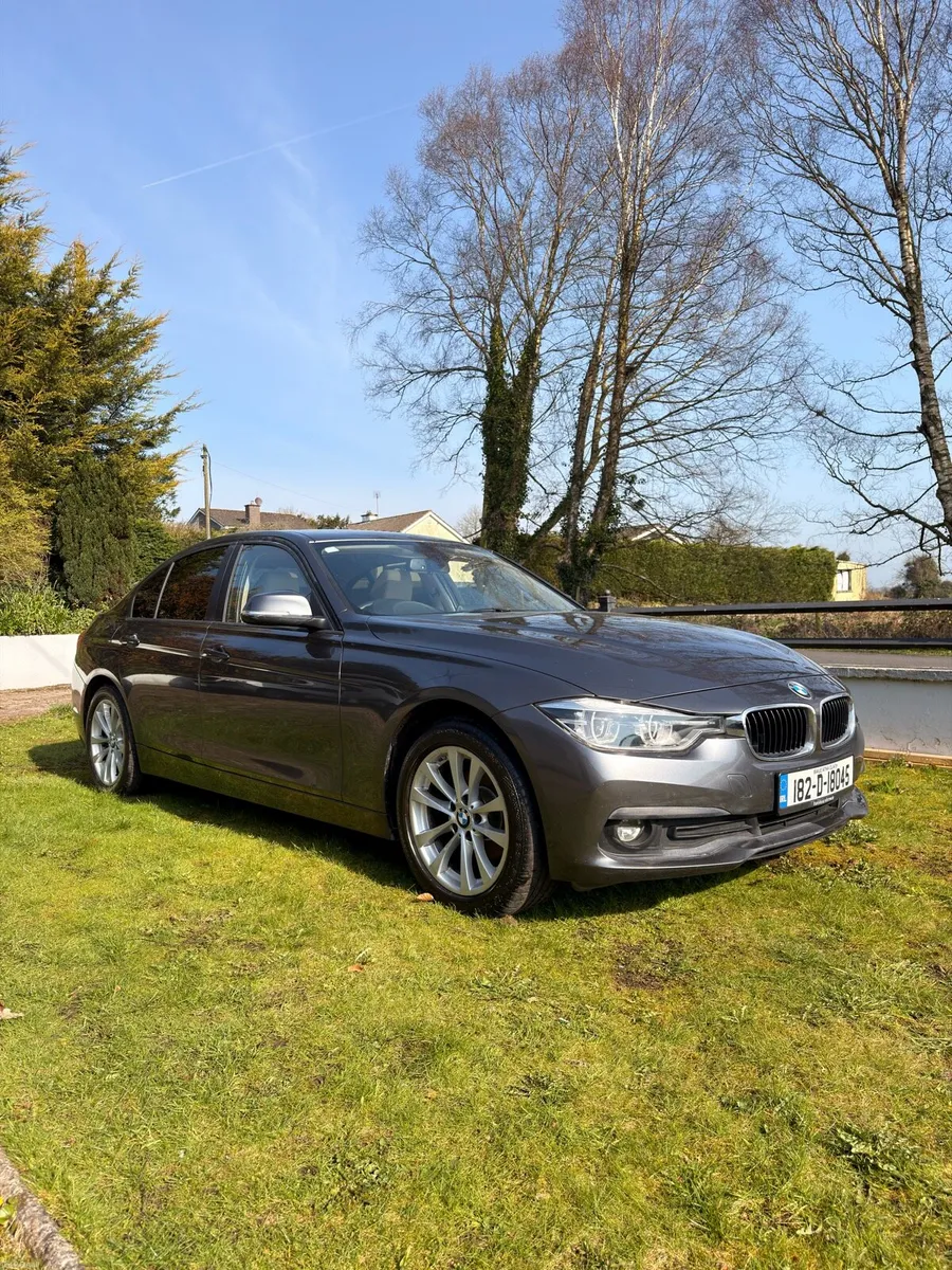 BMW 3-Series 2018 - Image 1