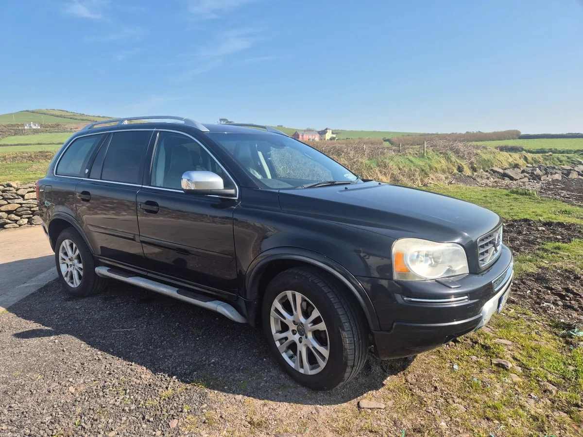 Volvo XC90 2012 - Image 2