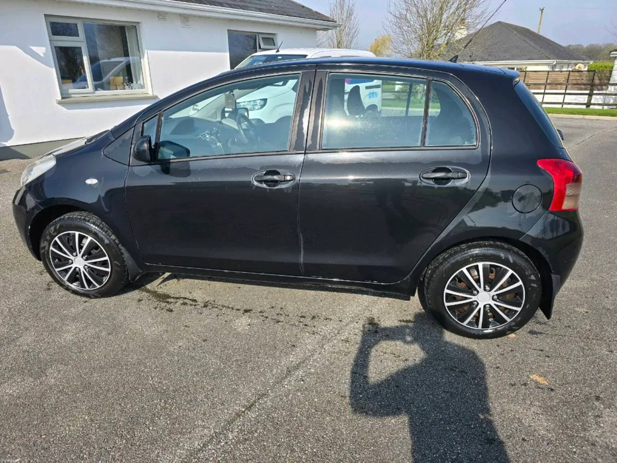 Toyota Yaris - Image 2