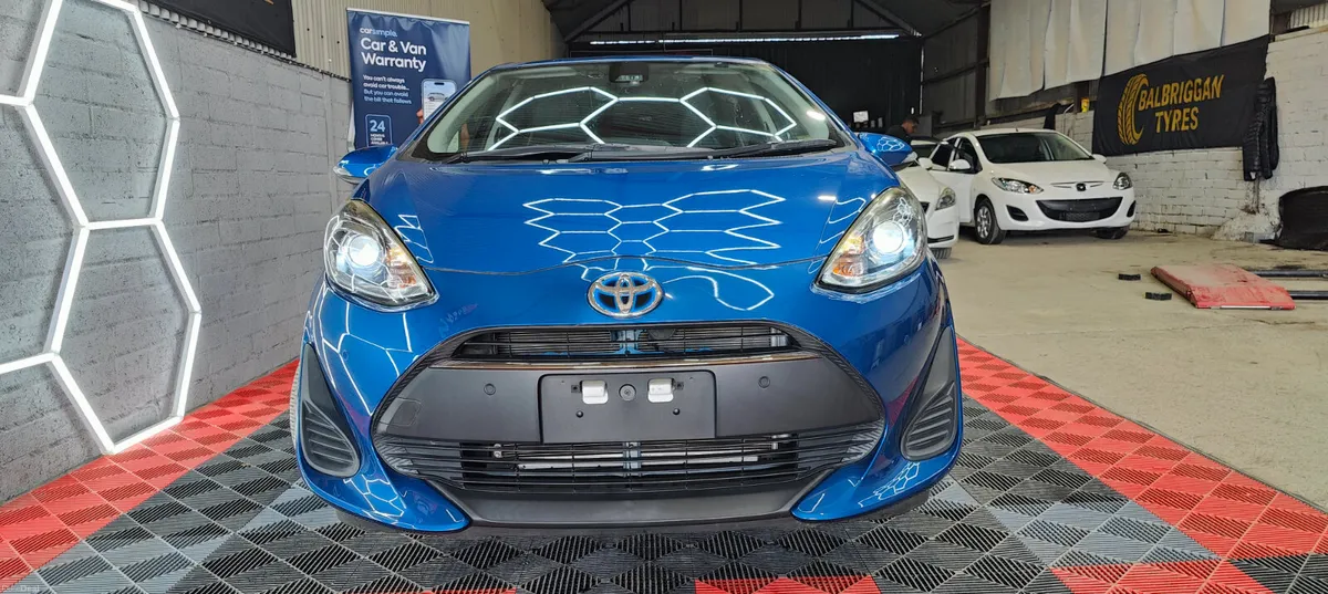 152 Toyota Aqua 1.5 self charging petrol Hybrid - Image 3