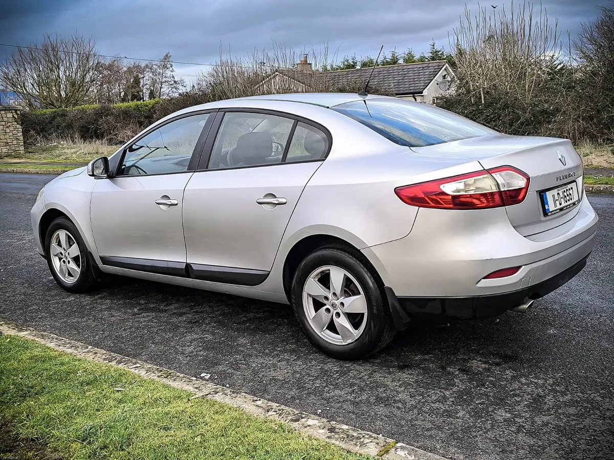 Renault Fluence 1.5 DCi 2011 Long Nct - Image 2