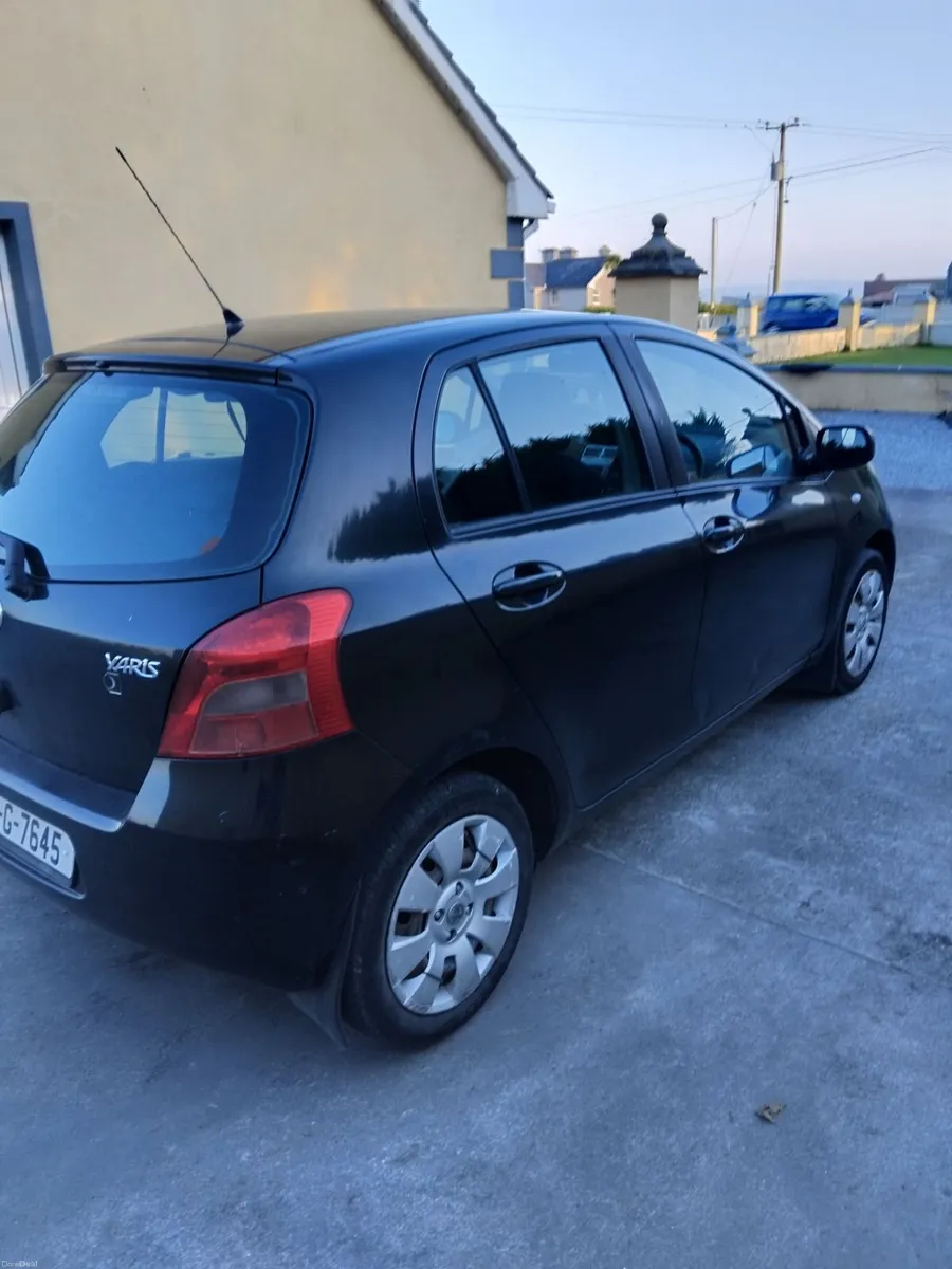 Toyota Yaris 2008 - Image 3