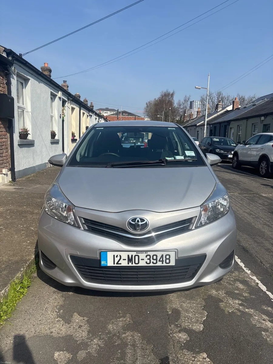 Toyota Yaris 2012 - Image 4