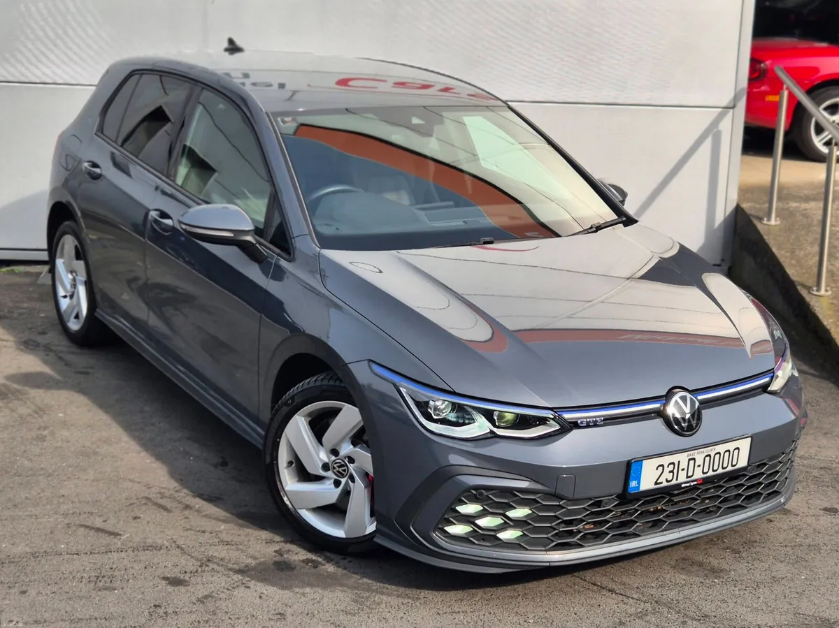 2023 VW Golf GTE PHEV, 19” Alloys, CarPlay, Camera - Image 3