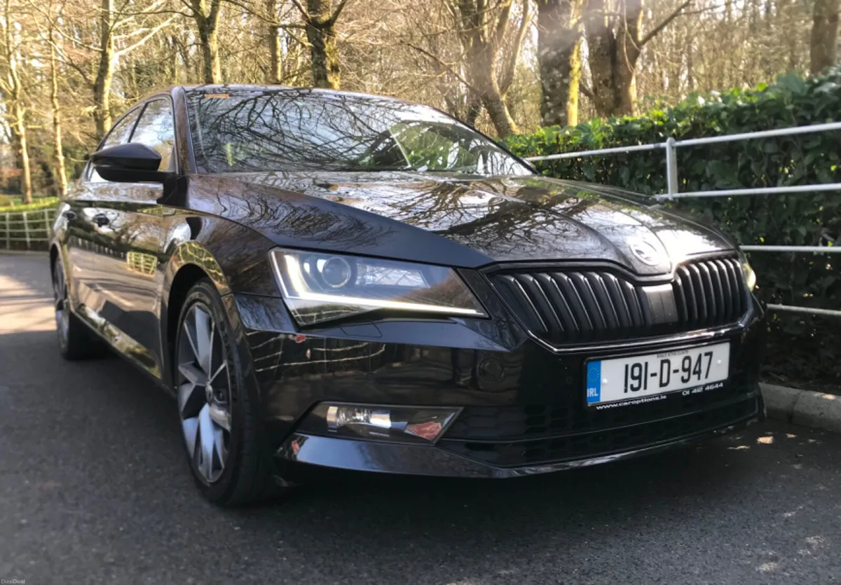 Skoda Superb 2.0 TDI 150bhp DSG SportLine Auto - Image 1