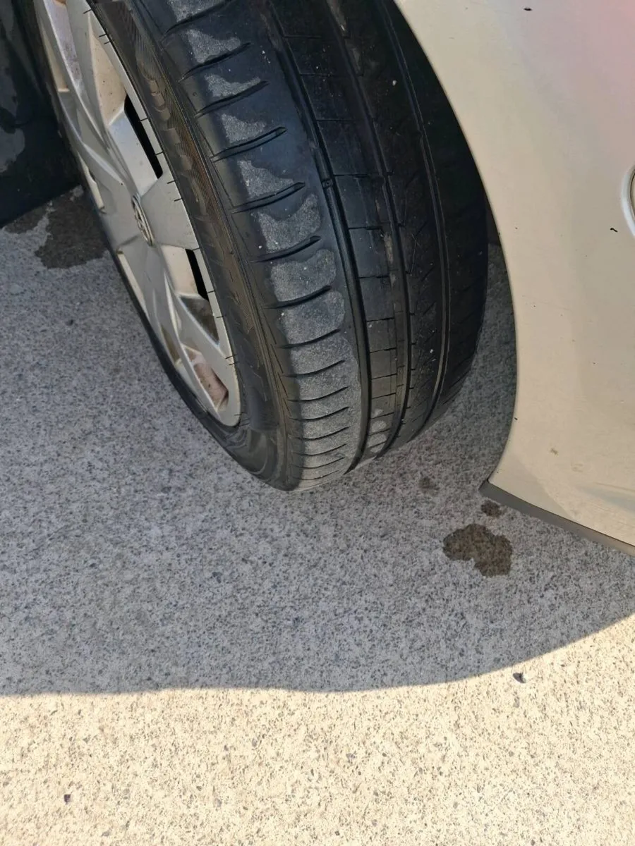 Toyota avensis - Image 4