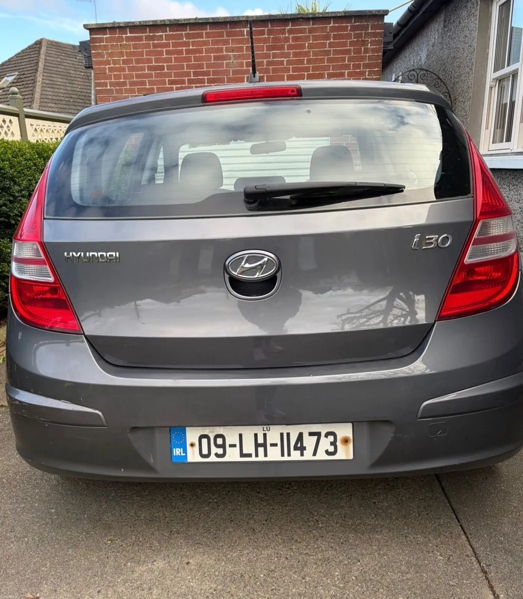 Hyundai i30 2009 - Image 2
