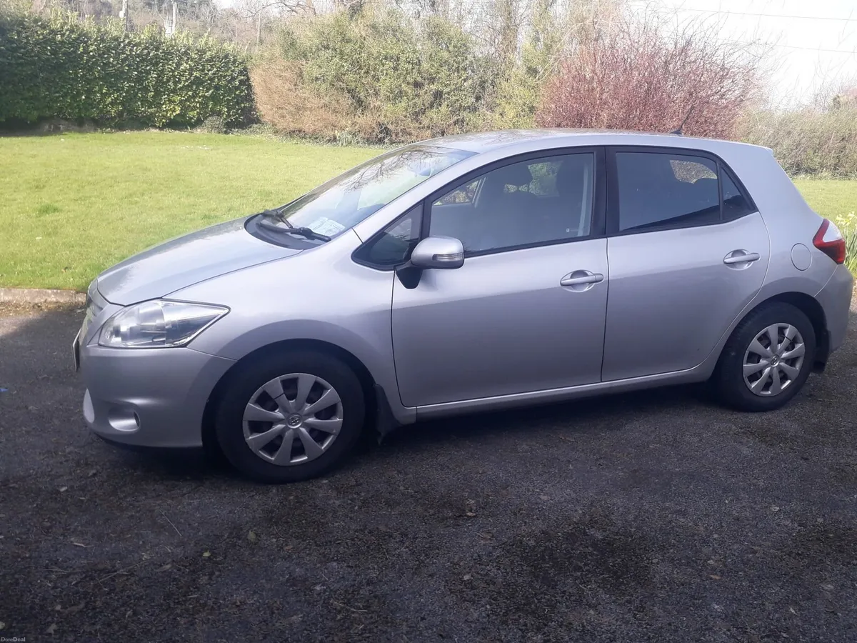 Toyota Auris 2012 - Image 3