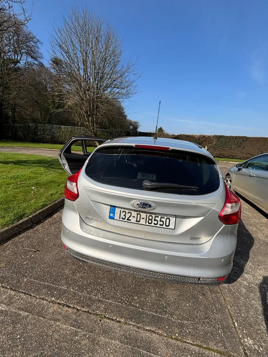 Ford Focus 2013 - Image 2