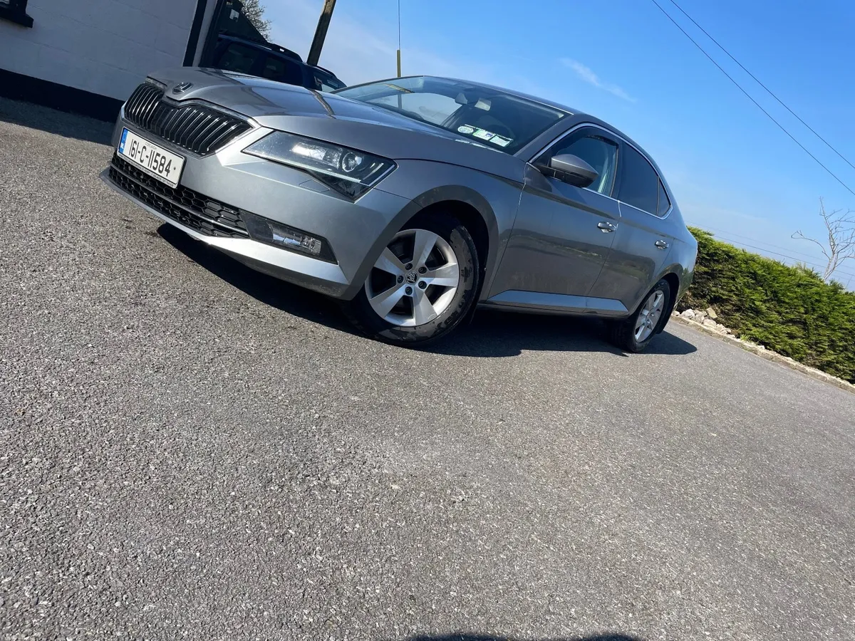 Skoda Superb 2016 - Image 1