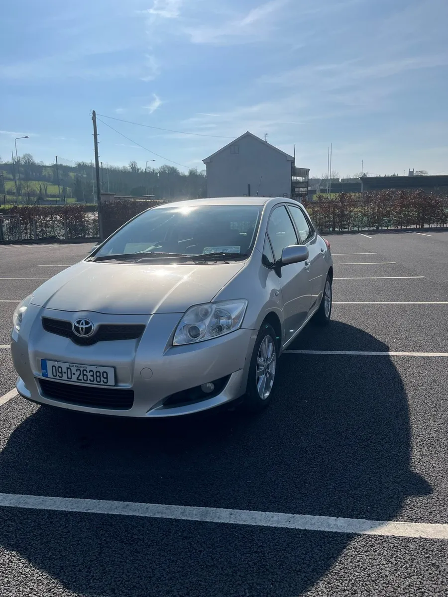 Toyota auris - Image 1